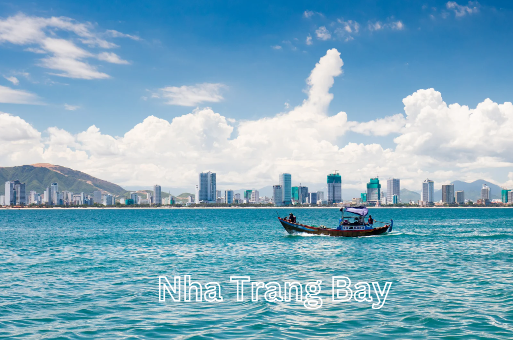 NhaTrang_Bay__in_March_April_Worldmatetravel